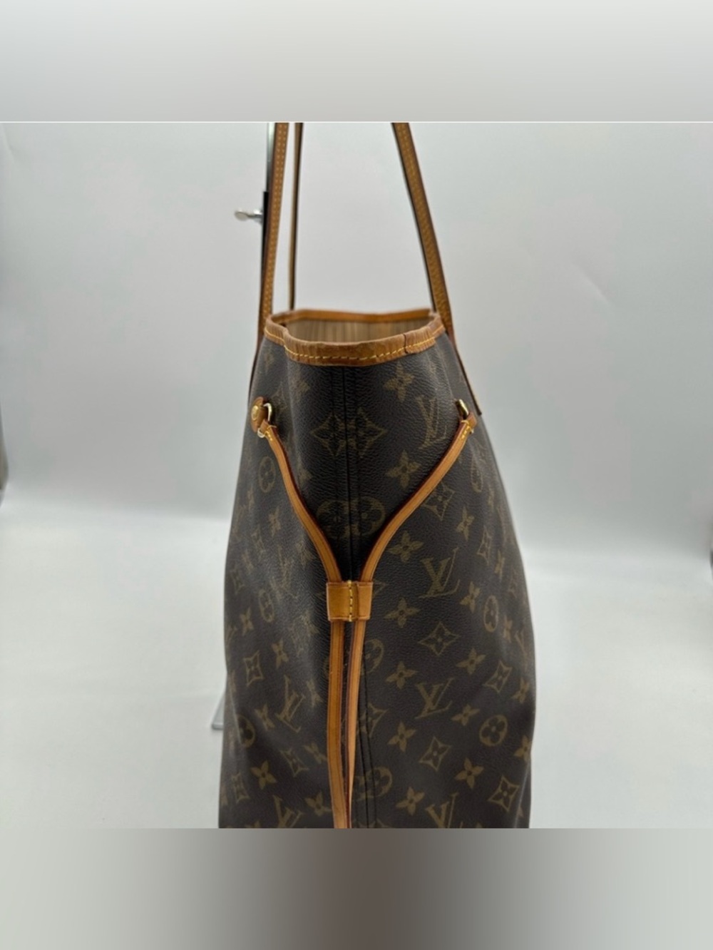 Louis Vuitton 
LV Monogram Neverfull GM - Picture 5 of 15